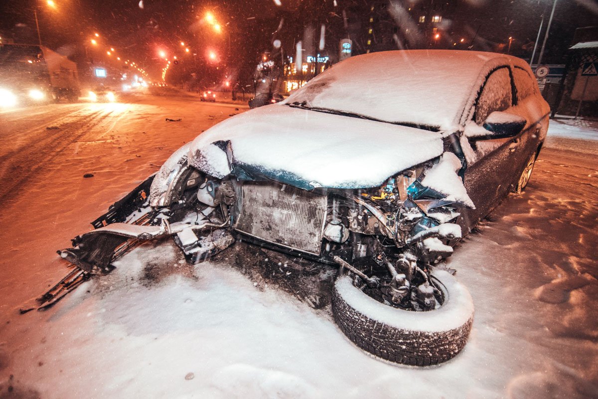 Оба автомобиля получили повреждения передней части и дверей