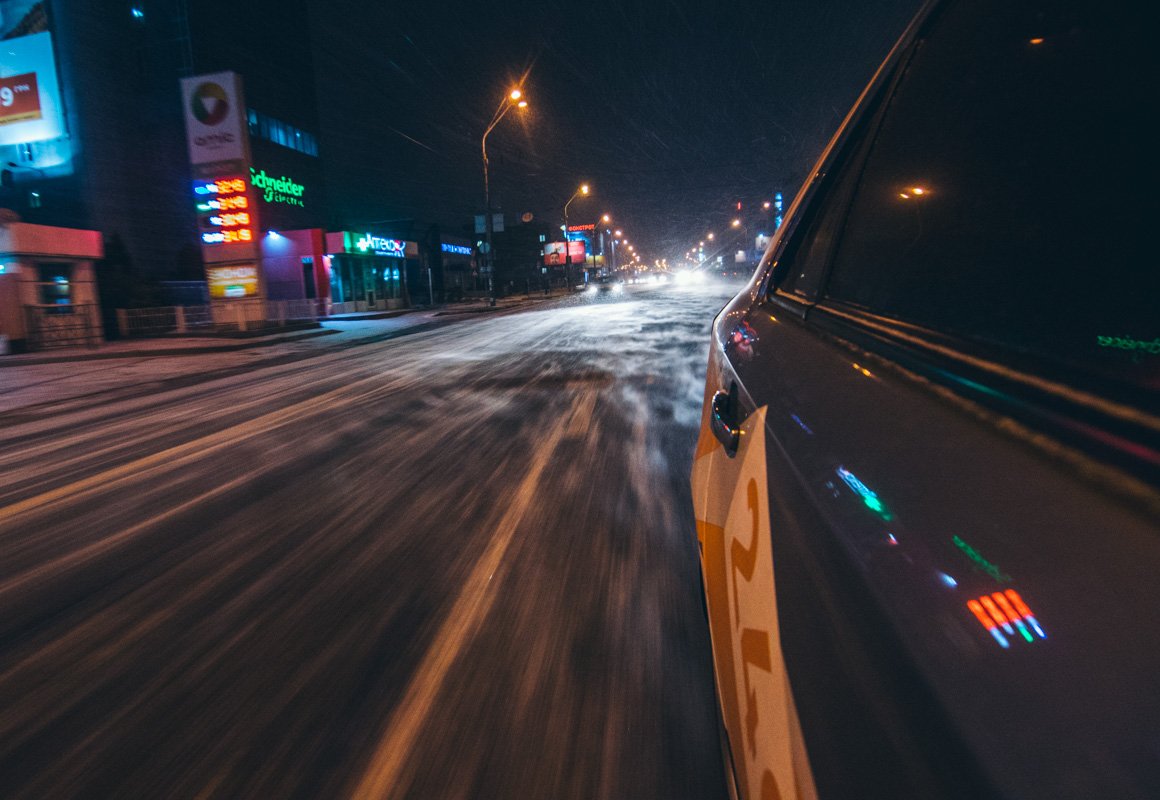 На земле образовалась снежная дымка На земле образовалась снежная дымка