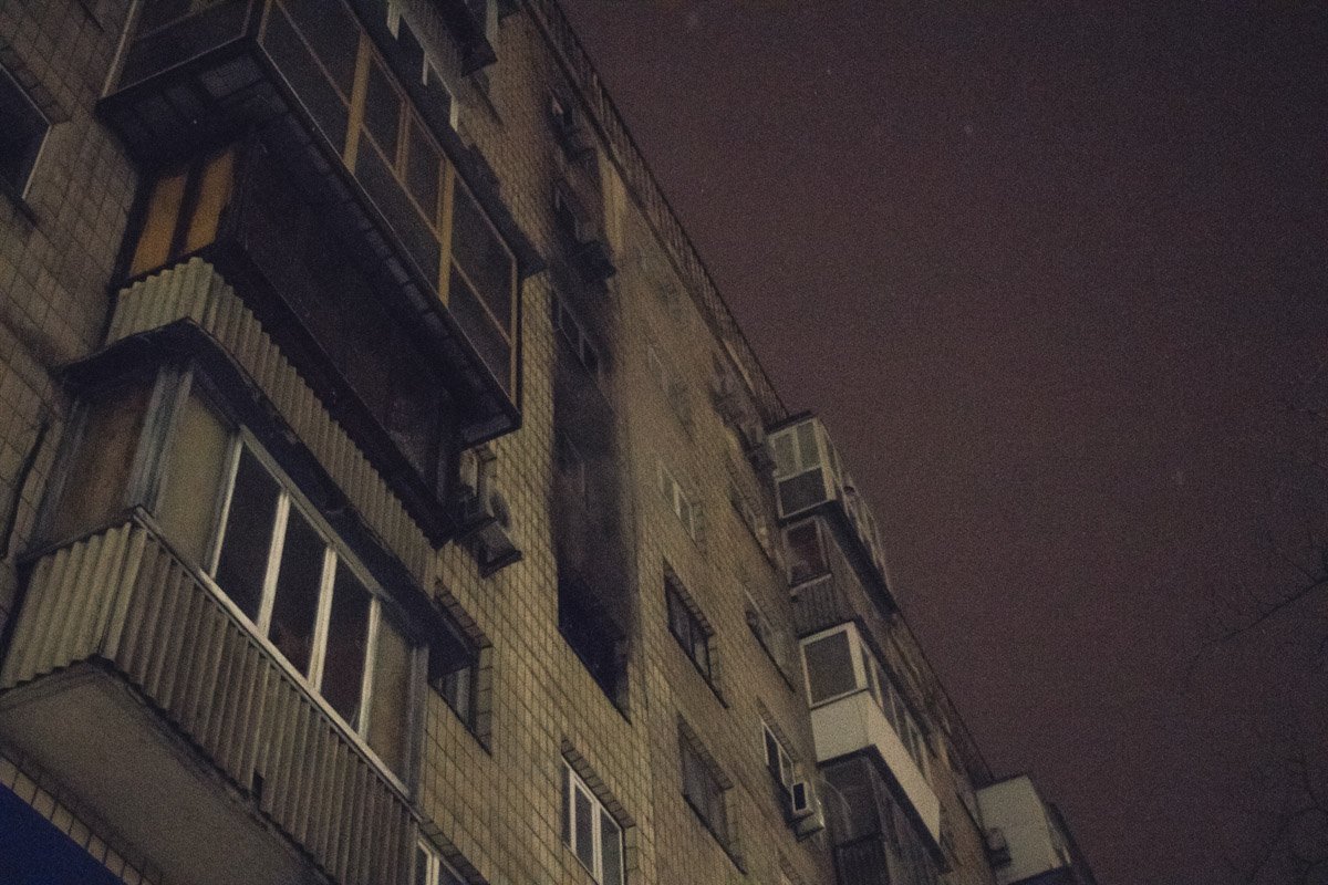 В многоэтажке по адресу бульвар Леси Украинки, 28 загорелась квартира на пятом этаже