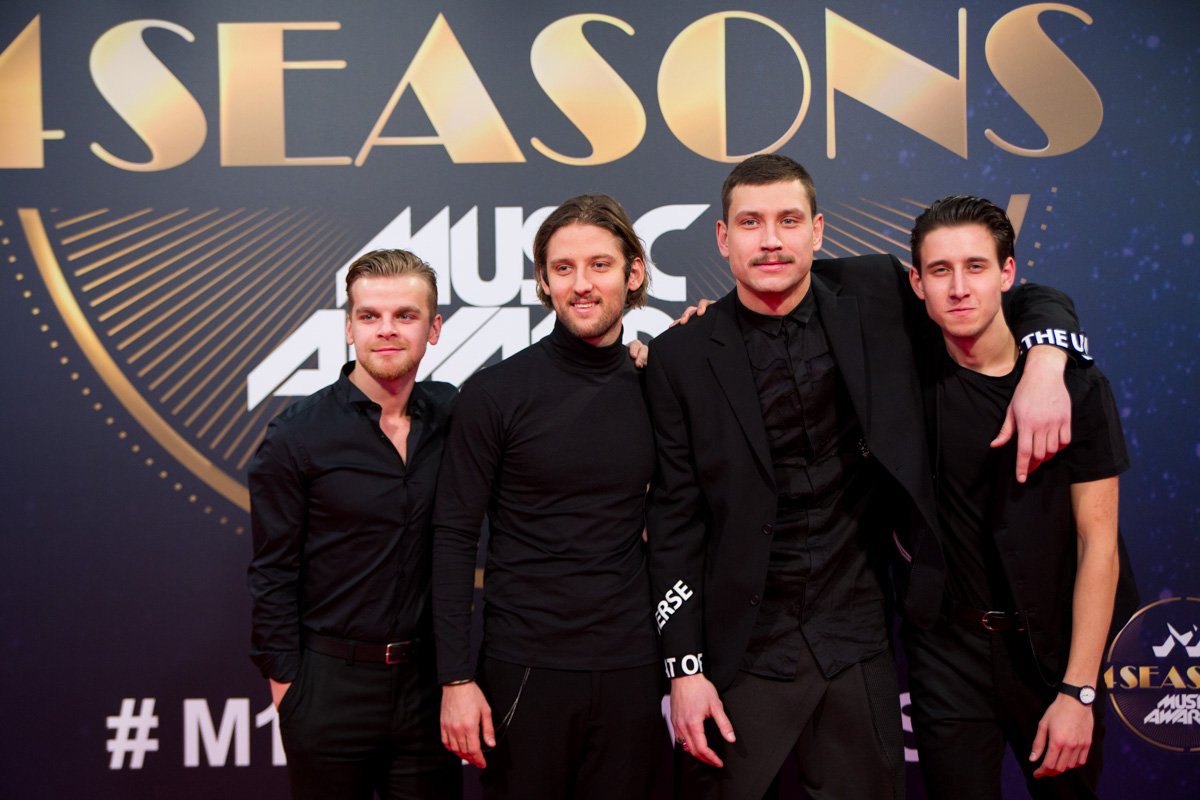 Симпатичные молодые парни Kadnay