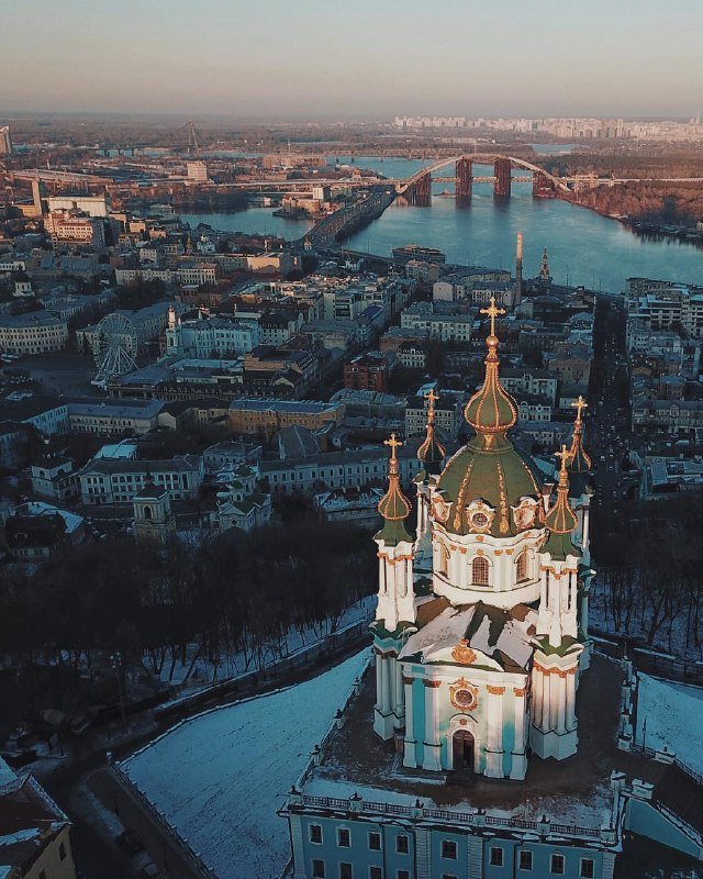 Солнышко сначала пробуждает Андреевскую церковь. Фото: @tekso Солнышко сначала пробуждает Андреевскую церковь. Фото: @tekso