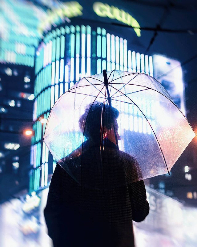 Огни города, который никогда не спит, и ты в нем никогда не спрячешься. Фото: @thedruny Огни города, который никогда не спит, и ты в нем никогда не спрячешься. Фото: @thedruny