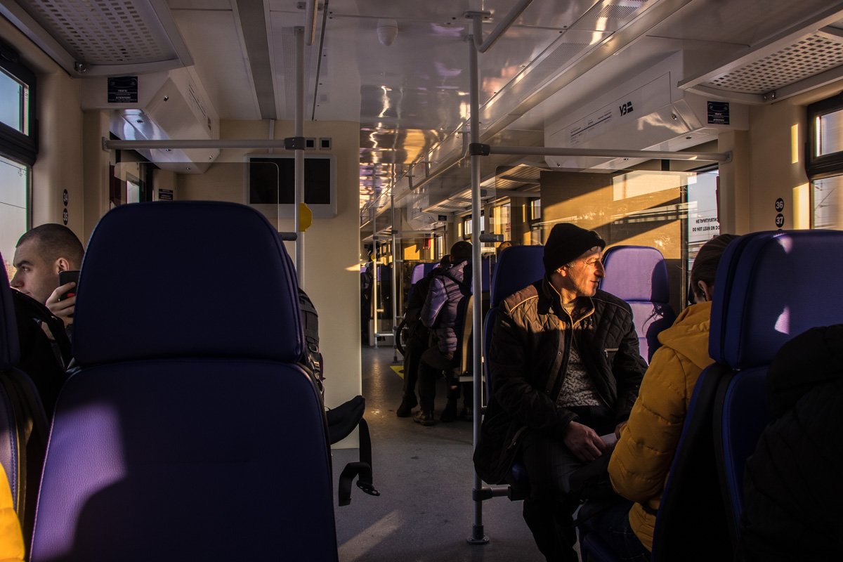 Пассажирам экспресс понравился, так как в салоне тепло и чисто, туалет работает и рейсы регулярные