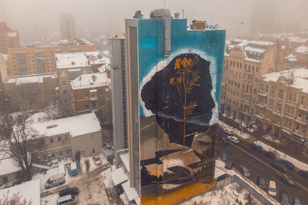 Уличный арт в зимней туманной пелене выглядит еще эффектнее Уличный арт в зимней туманной пелене выглядит еще эффектнее