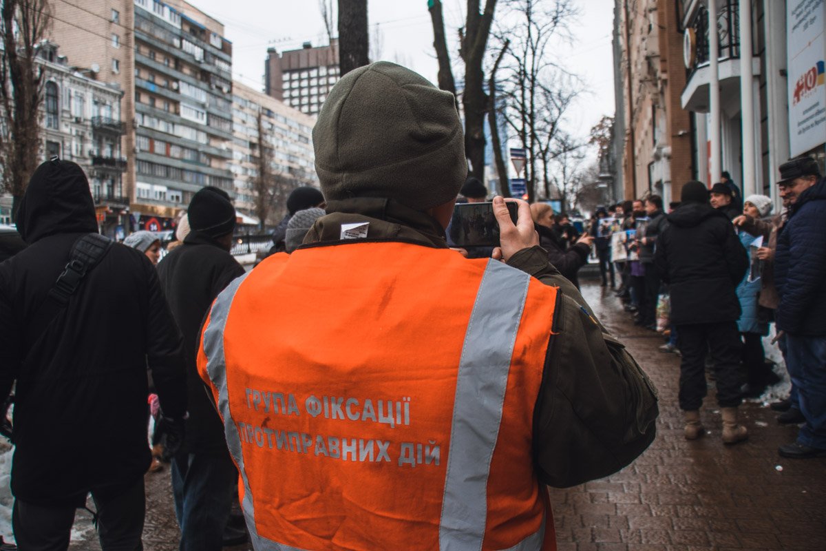 Митингующие уверены, что наших военных освободят после акции протеста
