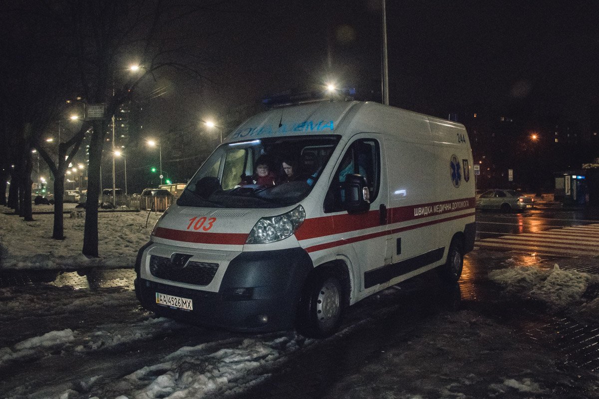 Инцидент произошел, пока подросток ждал девушку