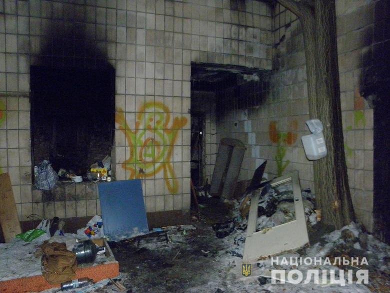 В доме на улице Котельникова обнаружили 35-летнюю женщину со смертельным ножевым ранением