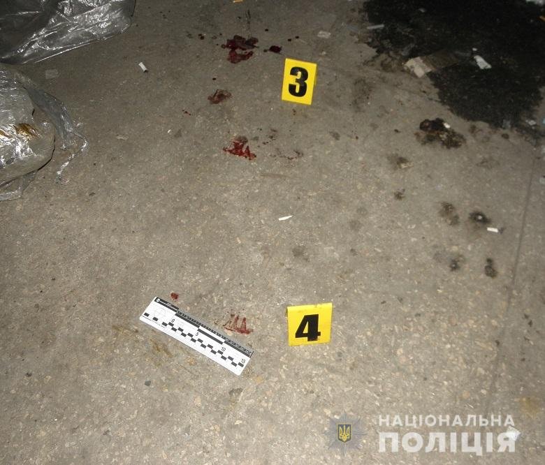 Женщину обнаружили медики и сразу же обратились к правоохранителям