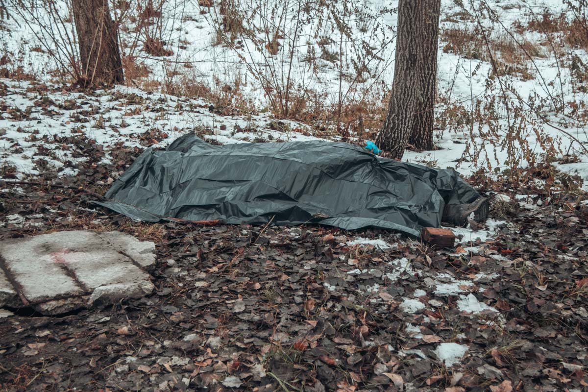 Мужчине было около 40 лет Мужчине было около 40 лет
