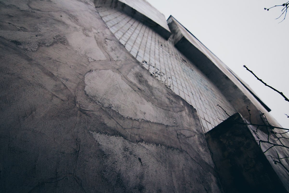 Грубые мазки на стенах - не иначе подражание Ван Гогу Грубые мазки на стенах - не иначе подражание Ван Гогу