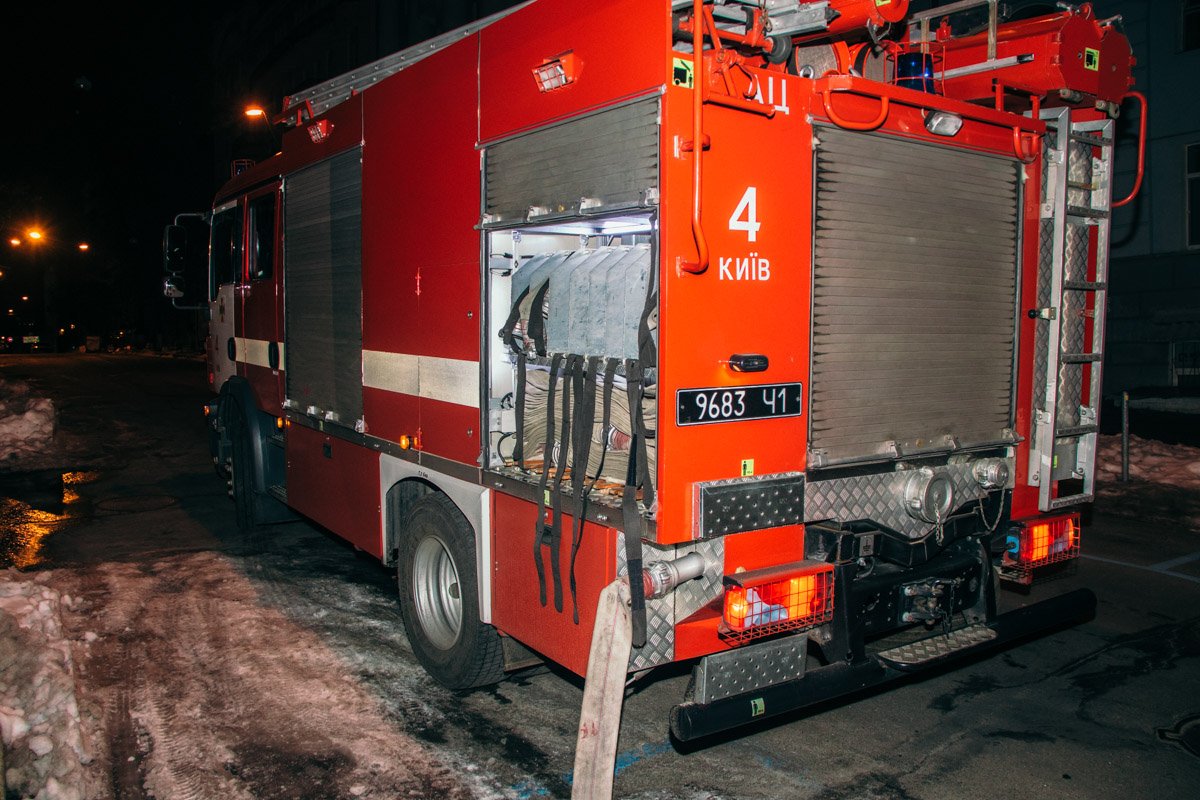 Сообщение о происшествии поступило на линии экстренных служб около 01:10