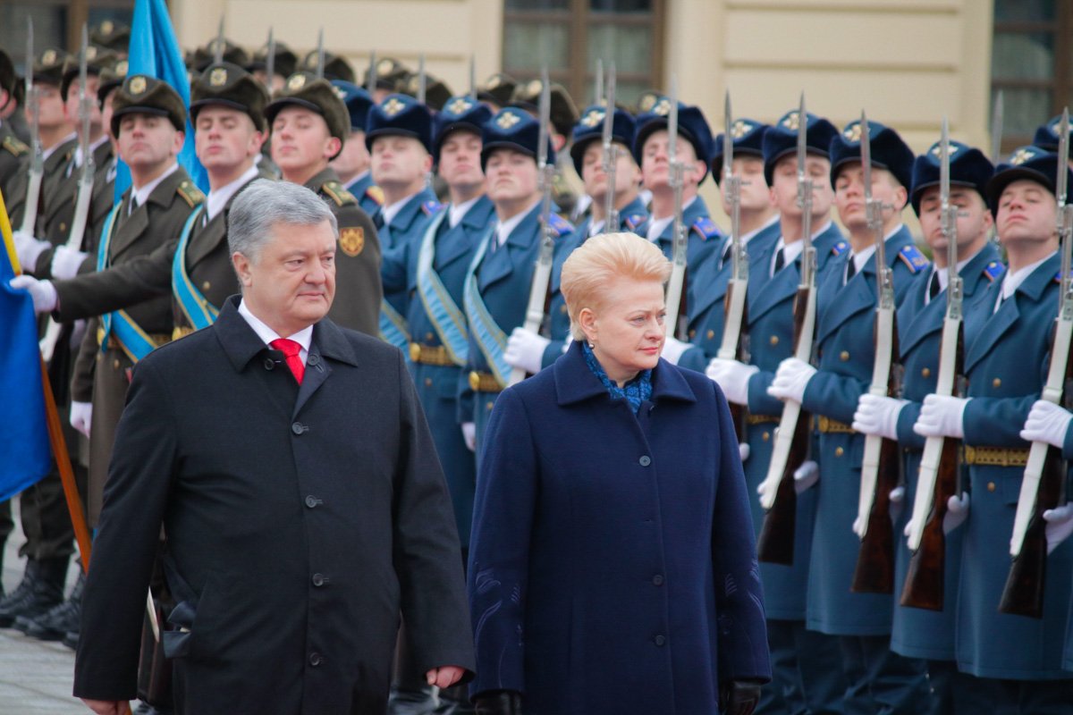 В Киев с официальным визитом прилетела президент Литвы 