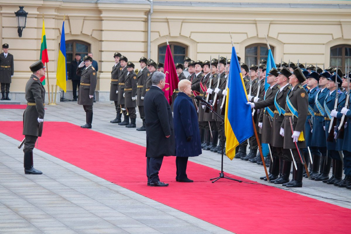 Встреча президентов началась в Мариинском дворце
