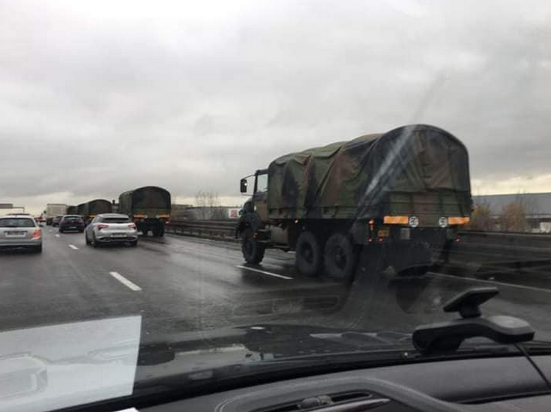 В Париже будут бороться с протестами с помощью военных В Париже будут бороться с протестами с помощью военных