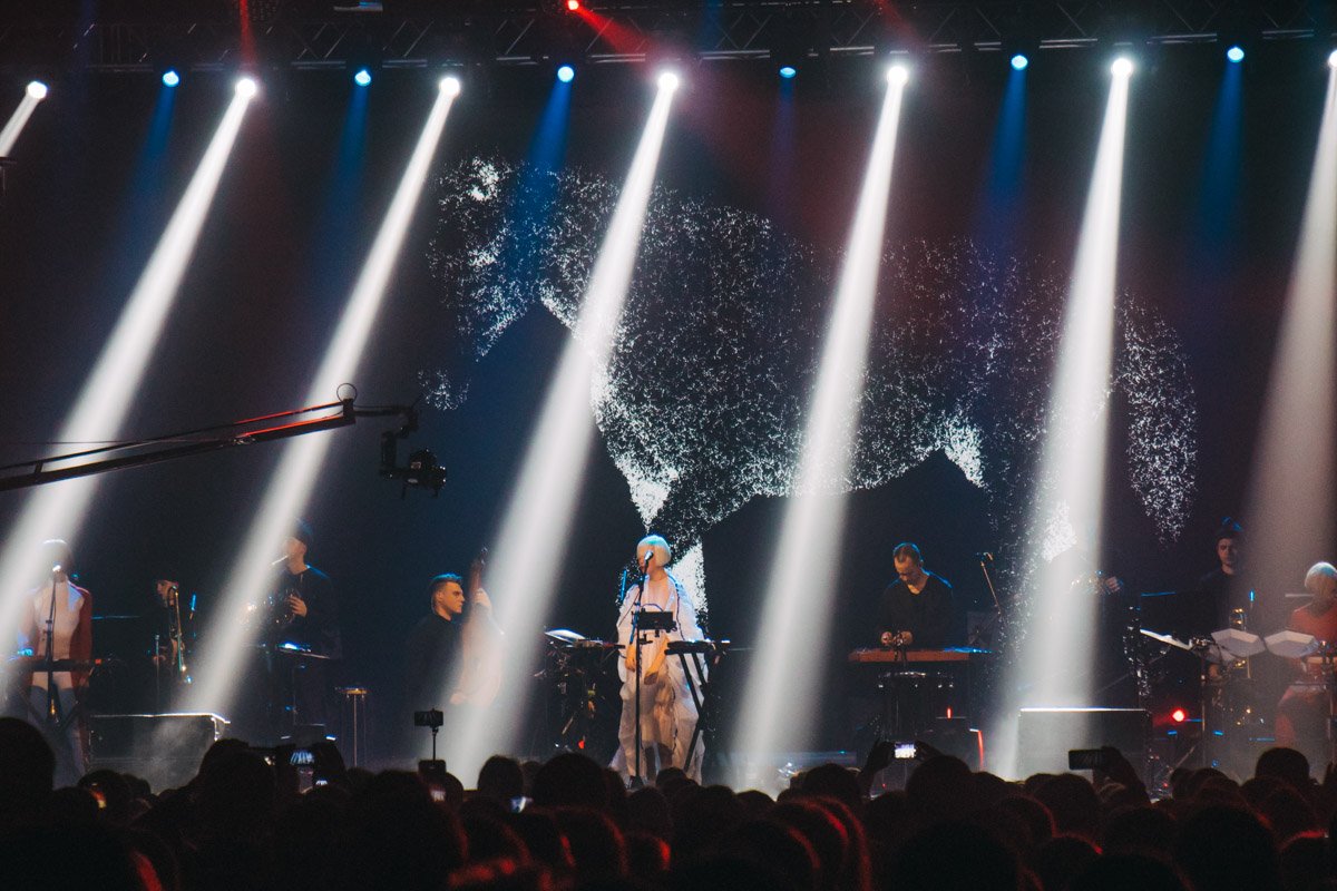 Onuka поет о важных вещах, в том числе и о проблемах экологии