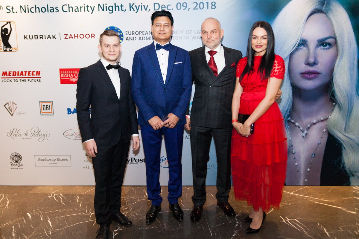 Певица, вместе со своим мужем Захуром Моххамадом несколько лет назад основали благотворительный фонд «Камалия» Певица, вместе со своим мужем Захуром Моххамадом несколько лет назад основали благотворительный фонд «Камалия»