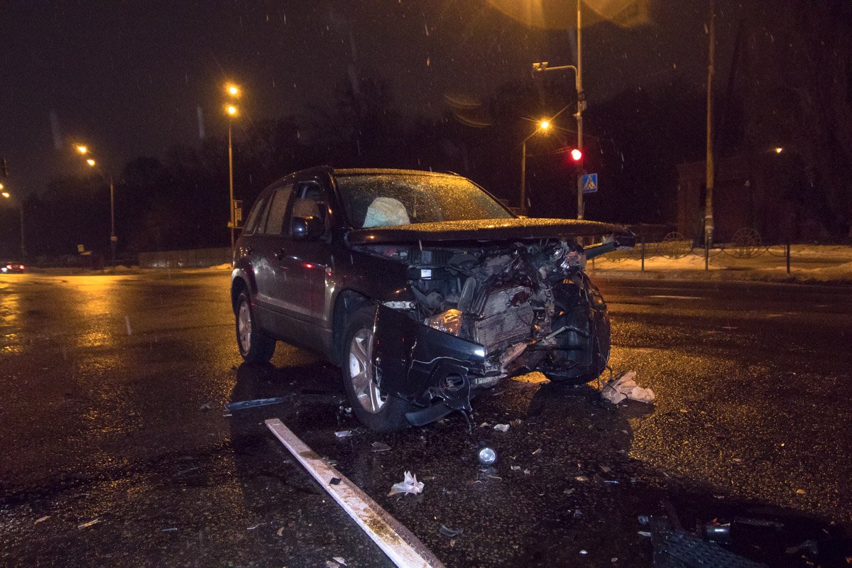Возле Байкового кладбища, произошла авария с участием автомобилей Audi A4 и Suzuki Grand Vitara Возле Байкового кладбища, произошла авария с участием автомобилей Audi A4 и Suzuki Grand Vitara