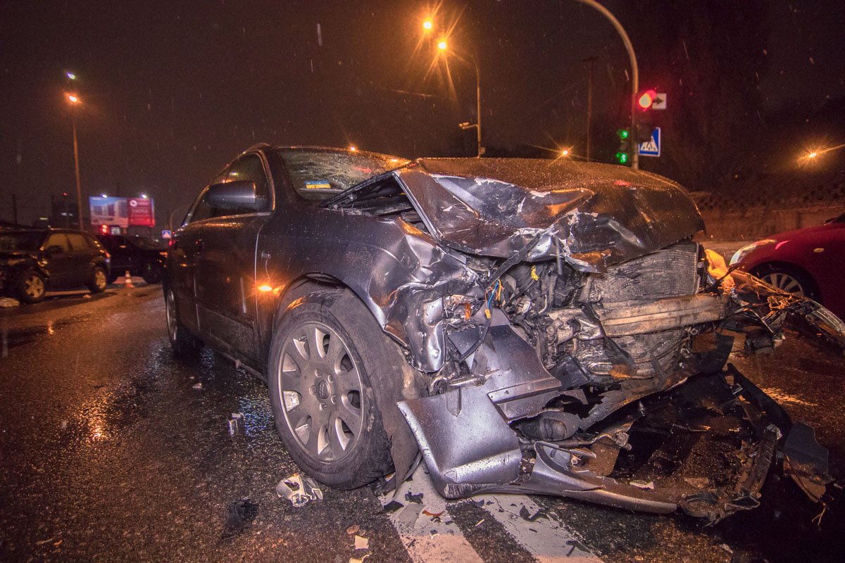 У одного пассажира травма спины У одного пассажира травма спины