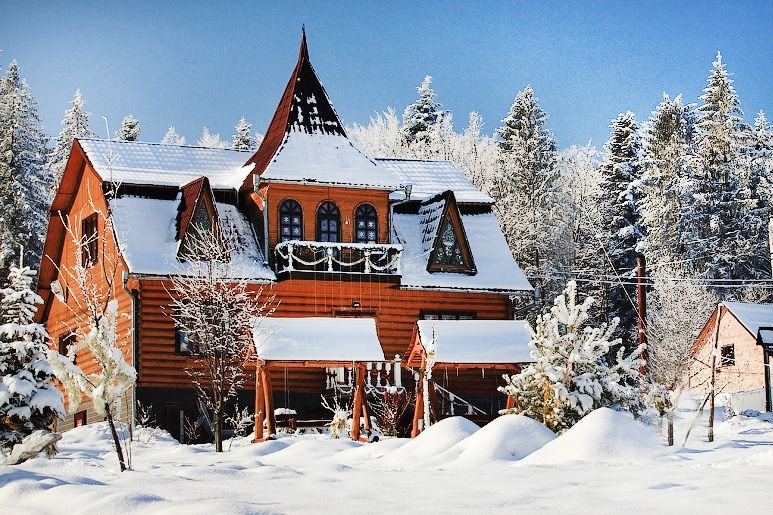 Волшебный домик святого Николая в Карпатах Волшебный домик святого Николая в Карпатах