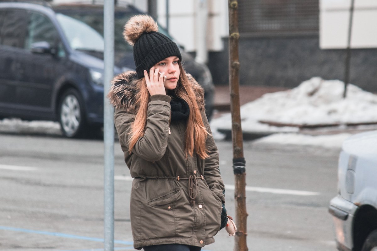 Але-але, пронто-пронто, скучает сердце мое по ком-то Але-але, пронто-пронто, скучает сердце мое по ком-то