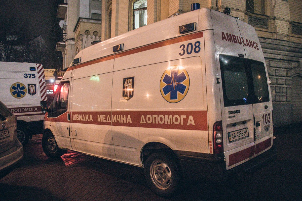 Врачи бились за жизнь ребенка около 40 минут, однако все их попытки потерпели неудачу Врачи бились за жизнь ребенка около 40 минут, однако все их попытки потерпели неудачу