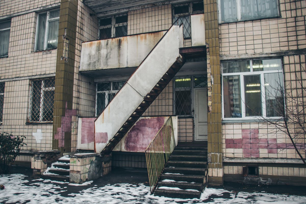 Его откроют в здании, в котором сейчас учатся школьники младших классов Его откроют в здании, в котором сейчас учатся школьники младших классов