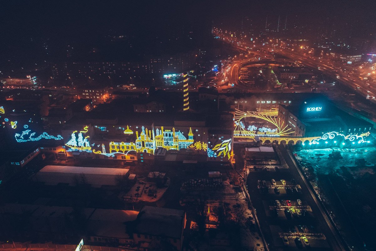 Масштабы иллюминации впечатляют Масштабы иллюминации впечатляют