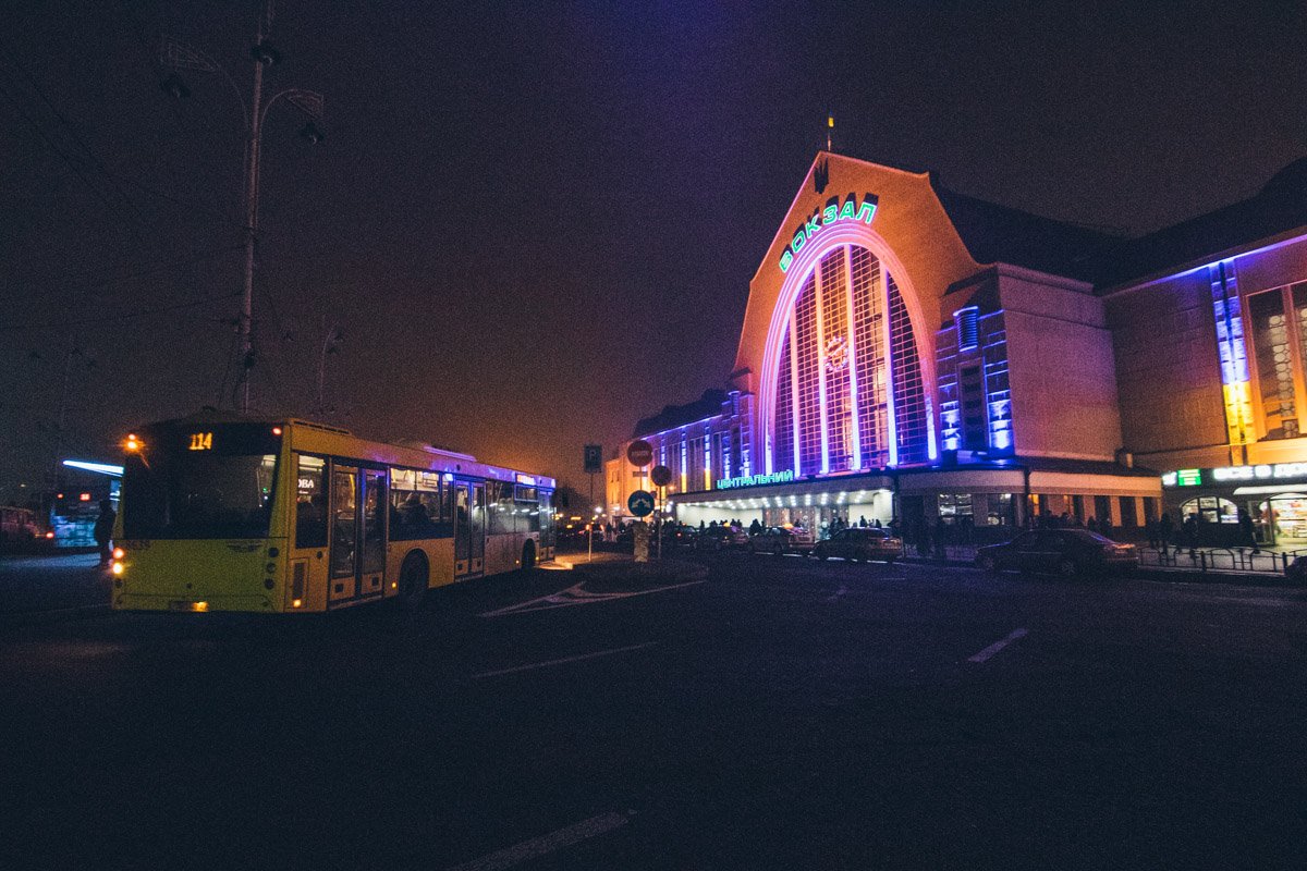 Вечером 10 декабря на главном входе Центрального вокзала умер мужчина