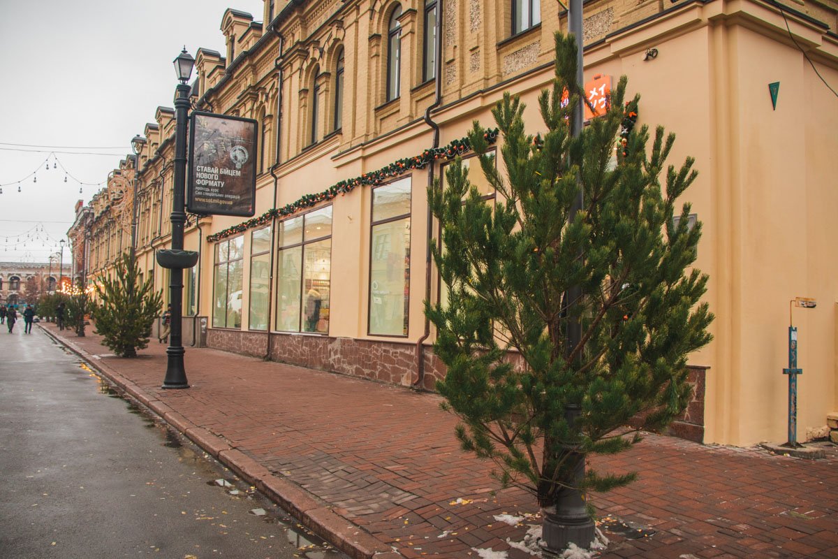 Жители города довольно неоднозначно отреагировали на такое украшение Жители города довольно неоднозначно отреагировали на такое украшение