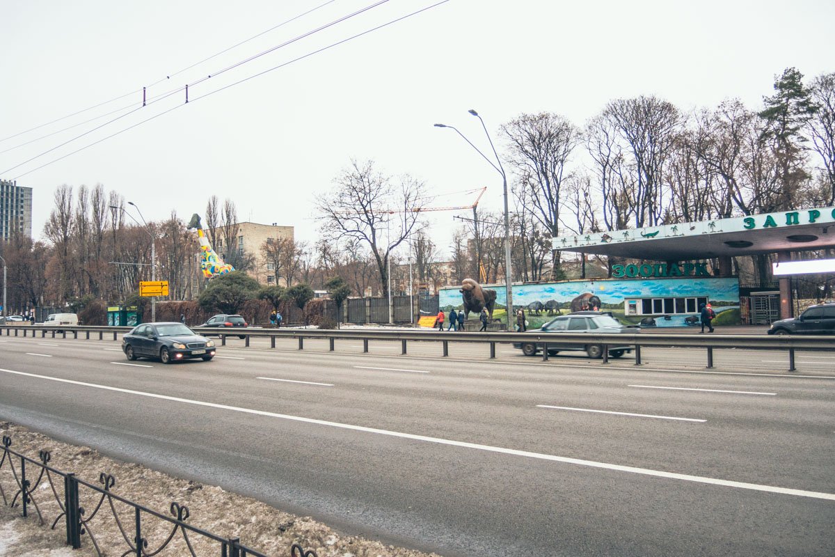 15-метровая яркая фигура действительно видна издалека