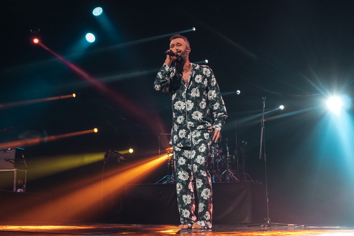 Не успели самые плаксивые успокоиться, как артист решил исполнить одну из своих самых лирических песен «Пробач» Не успели самые плаксивые успокоиться, как артист решил исполнить одну из своих самых лирических песен «Пробач»