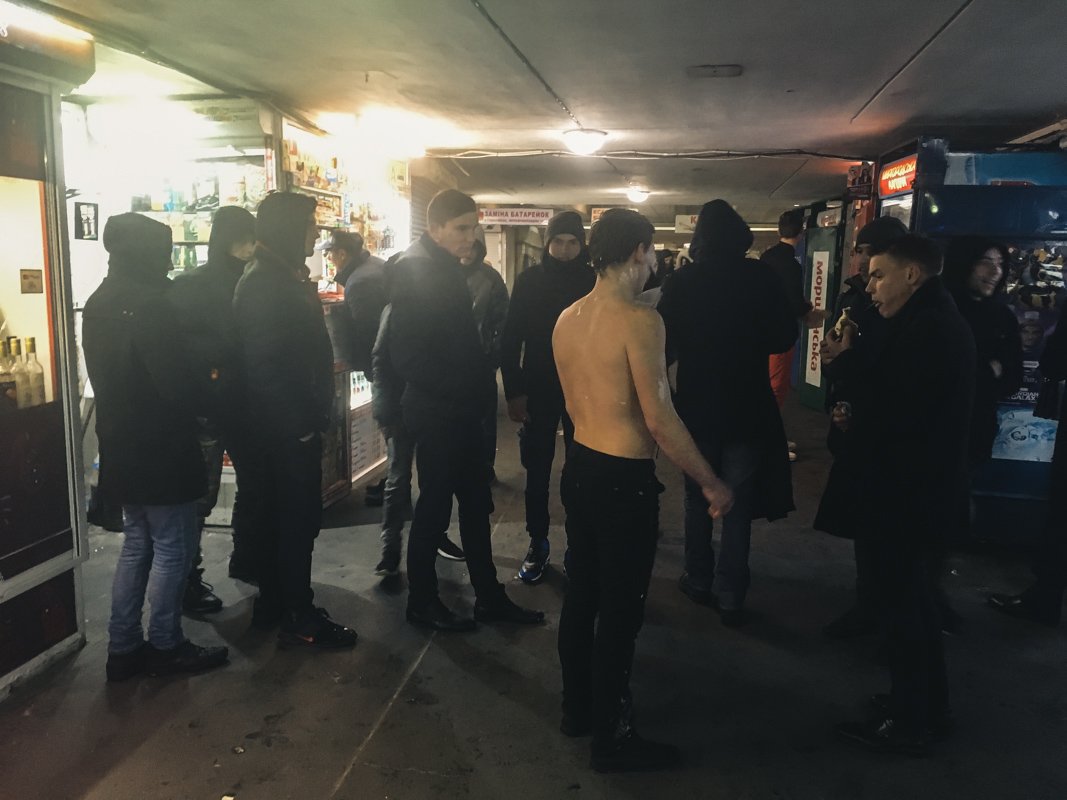 По центру Киева бегал обнаженный мужчина в сметане По центру Киева бегал обнаженный мужчина в сметане