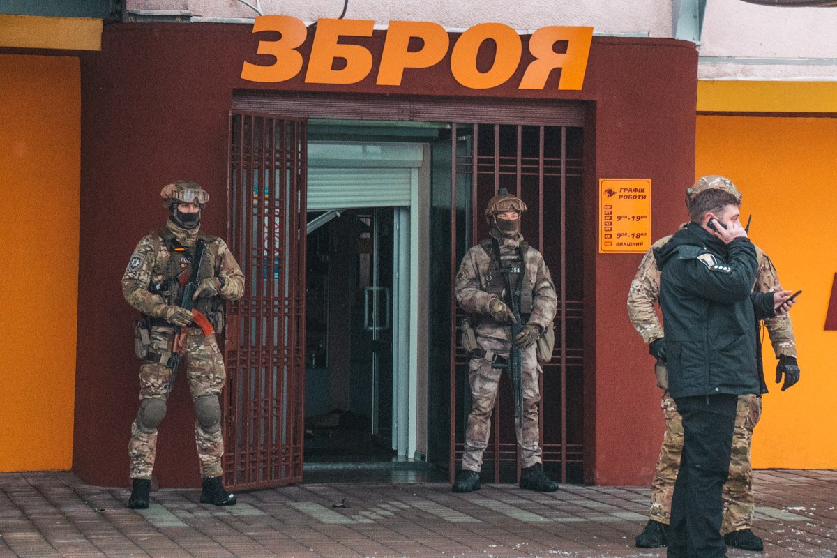 Грабитель был один