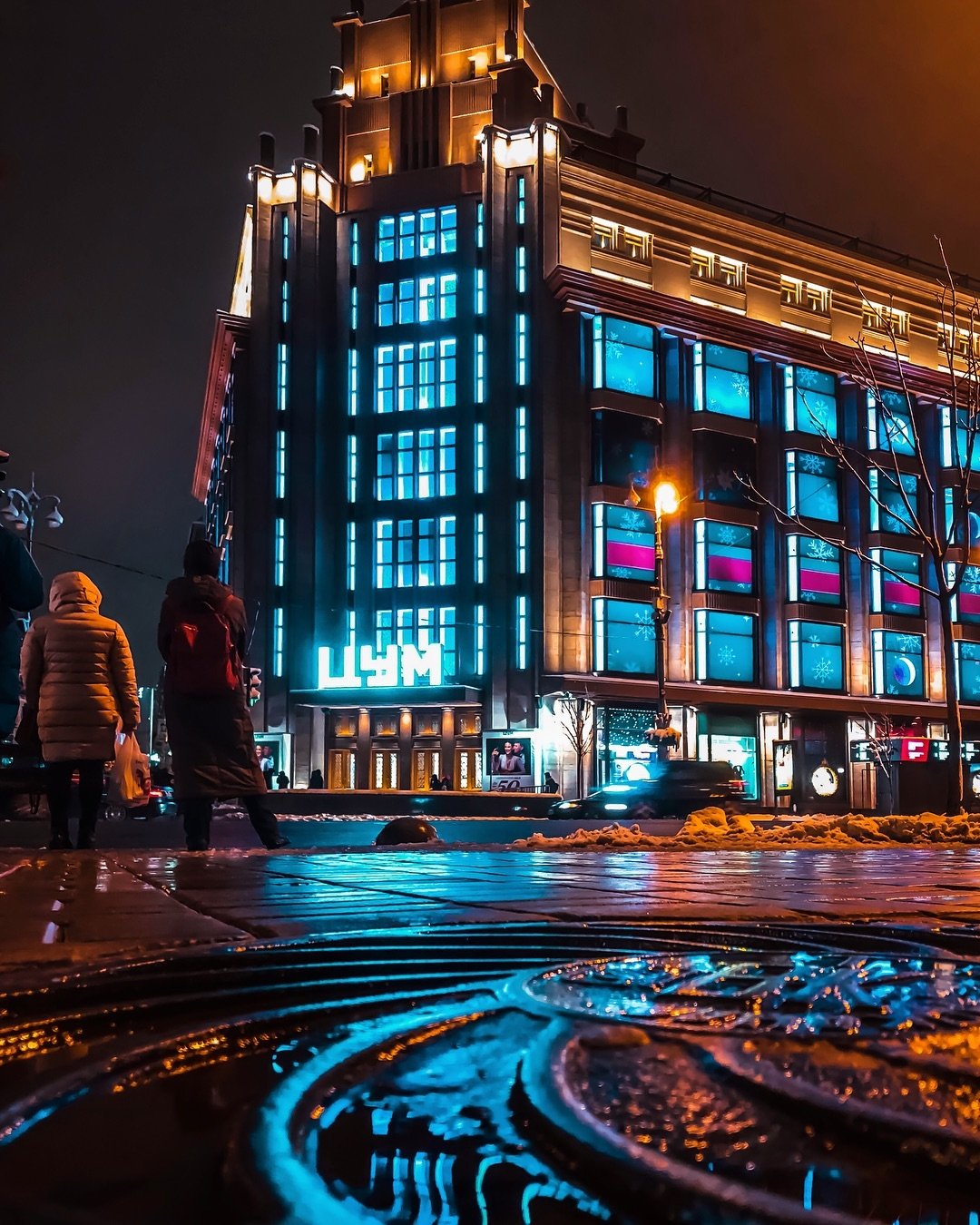 Фантазируйте каждый раз, когда видите снежинки на окнах. Фото: @fantakr