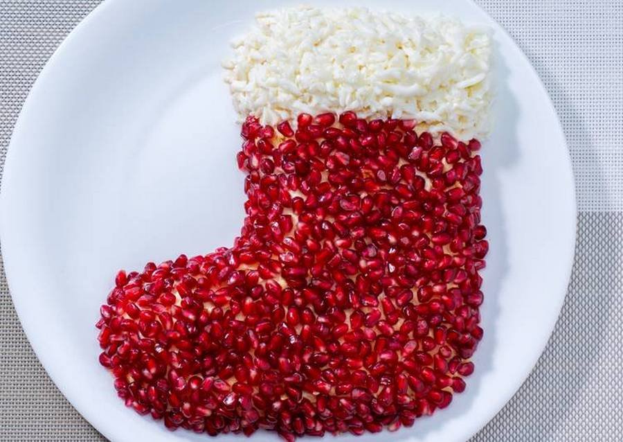 Салат "Новогодний сапожок" 