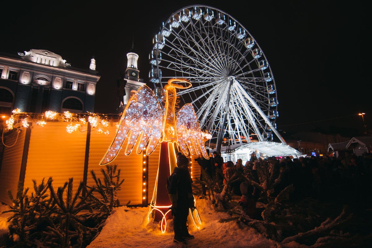 К резиденции святого Николая выстроилась очередь