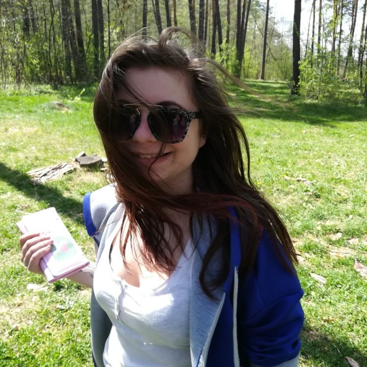 Погибшая в результате взрыва и обвала в доме 22-летняя Снежана Демьяненко