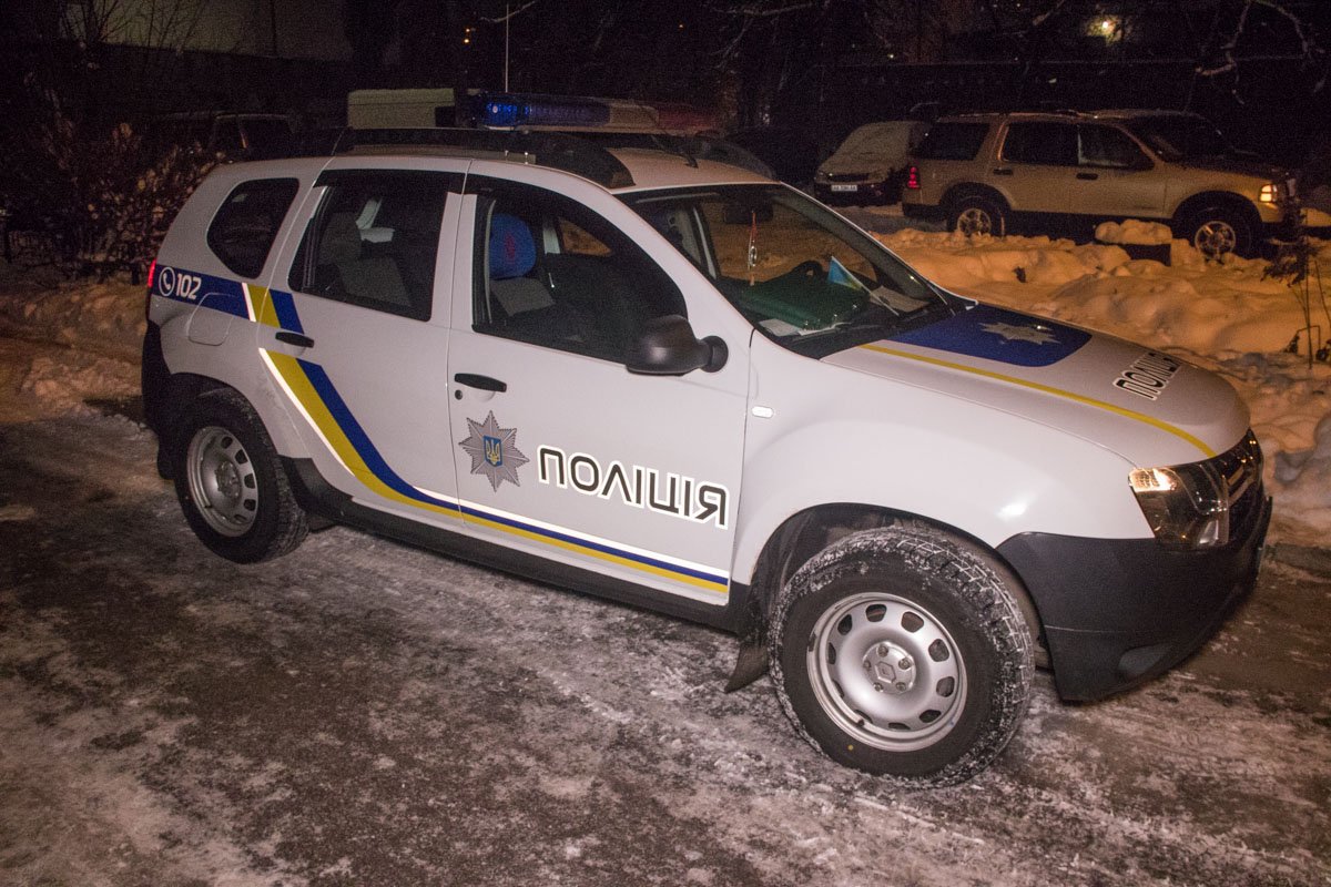 На месте работала патрульная полиция, "скорая" и следственно-оперативная группа