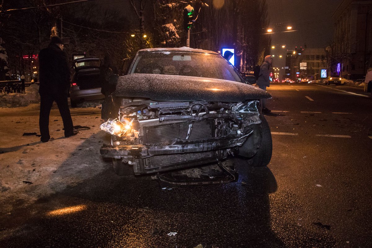 Столкнулись Audi A3 и Volkswagen Bora