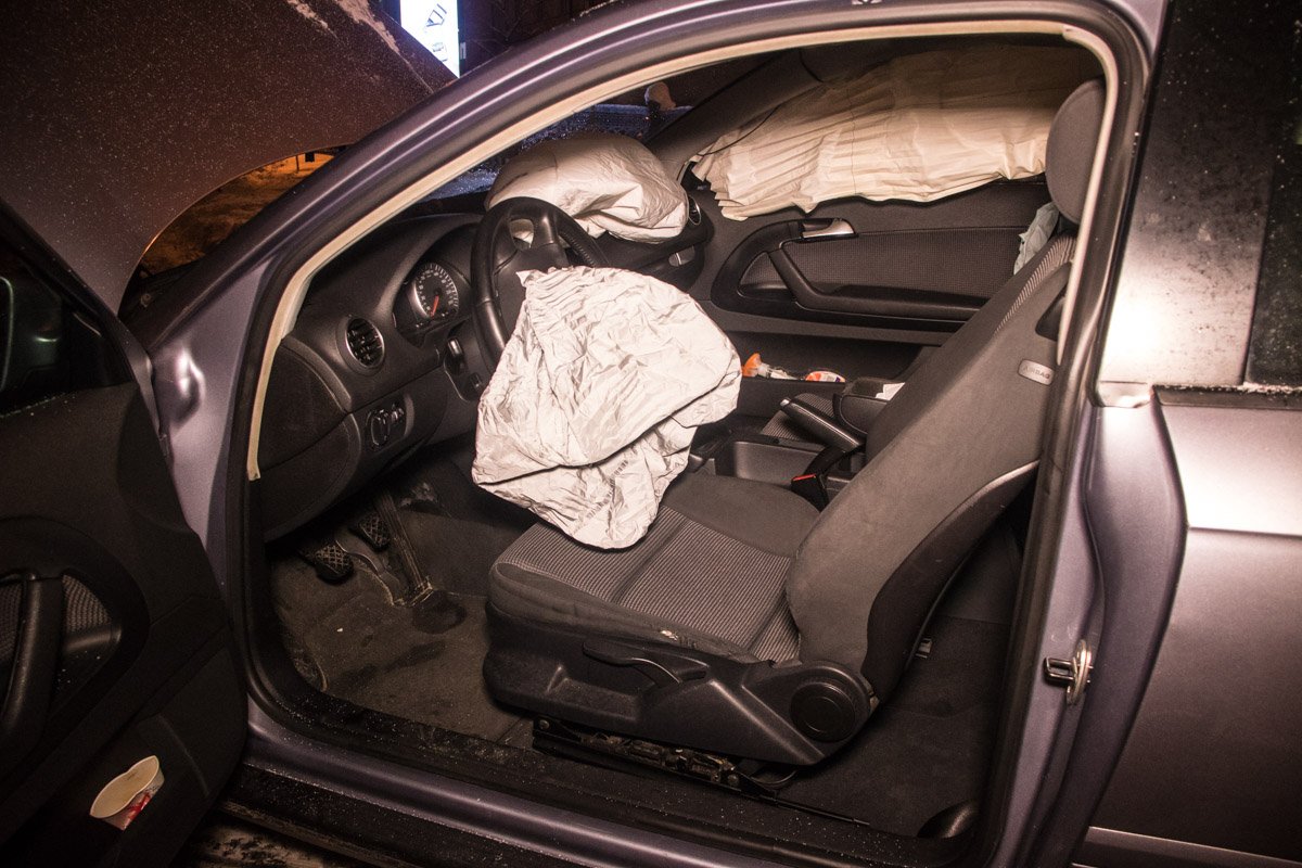 В каждой из машин, кроме водителя, находились еще пассажиры