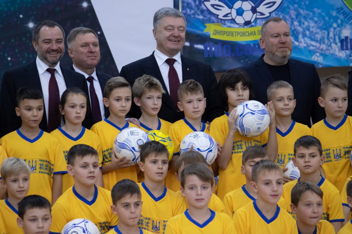 Президент Украины посетил поселок Слобожанское