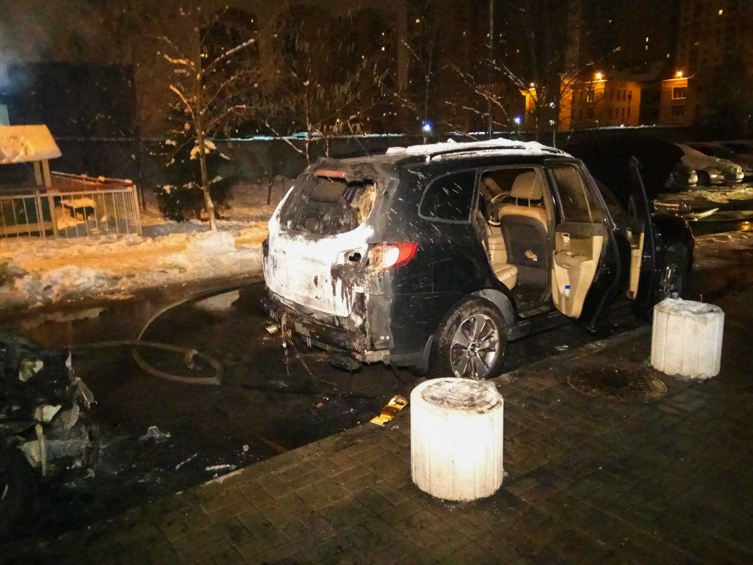 У Santa Fe выгорела вся задняя часть салона и багажный отсек