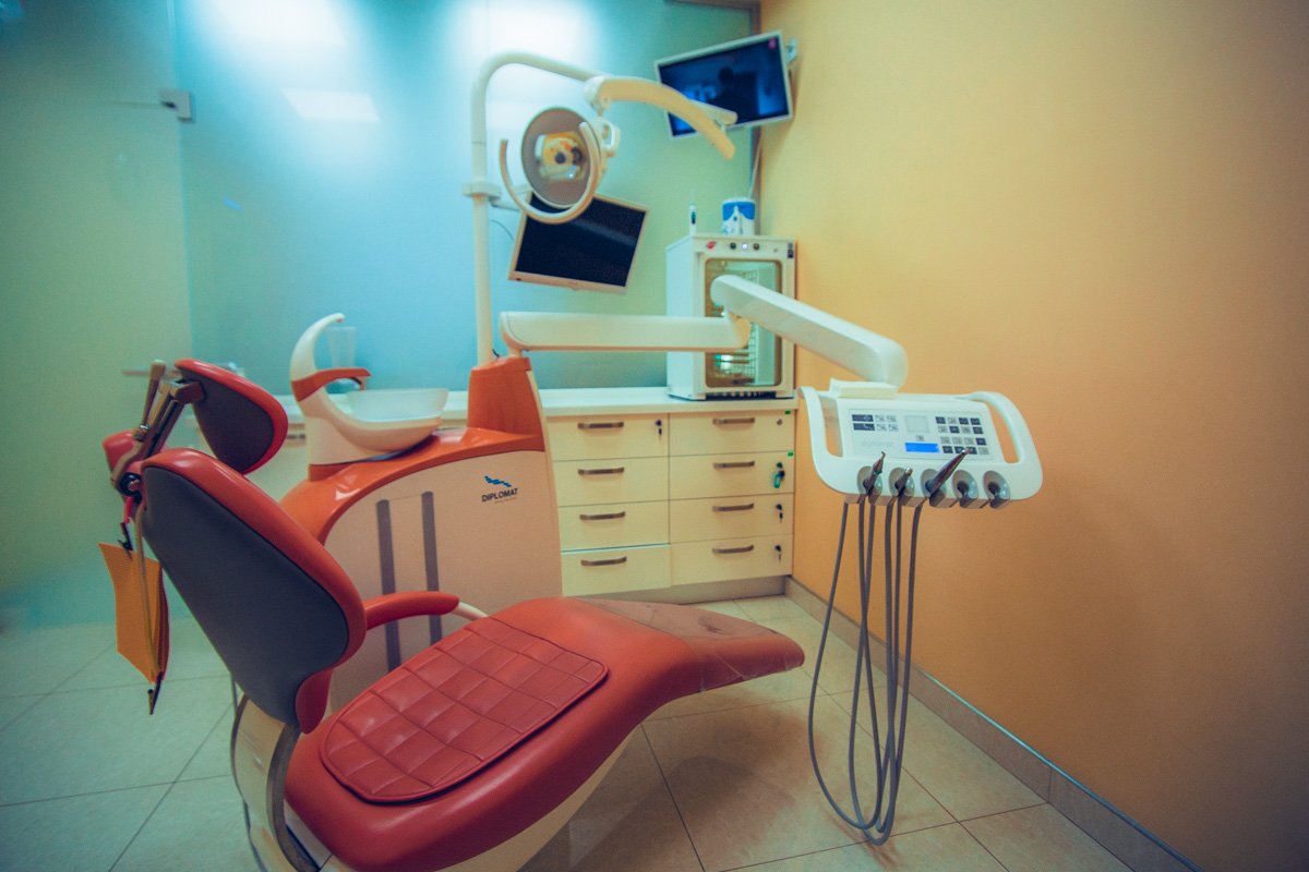  Чтобы пациент не почувствовал неприятных ощущений, врачи применяют качественные анестетики