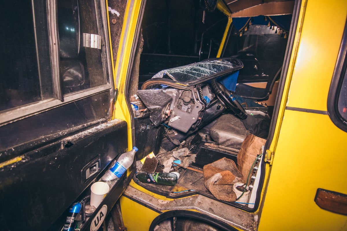 Водитель пытался уйти от столкновения Водитель пытался уйти от столкновения