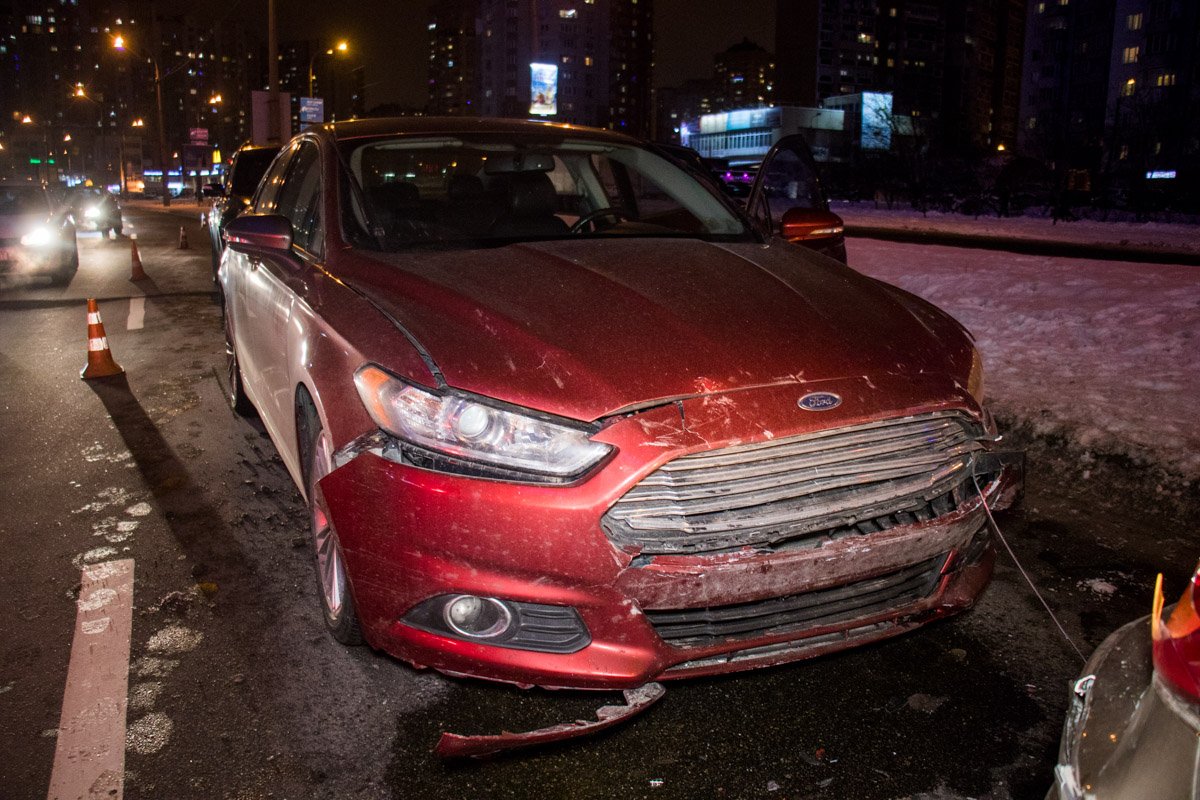 Пассажирку Volkswagen госпитализировали с переломом носа Пассажирку Volkswagen госпитализировали с переломом носа