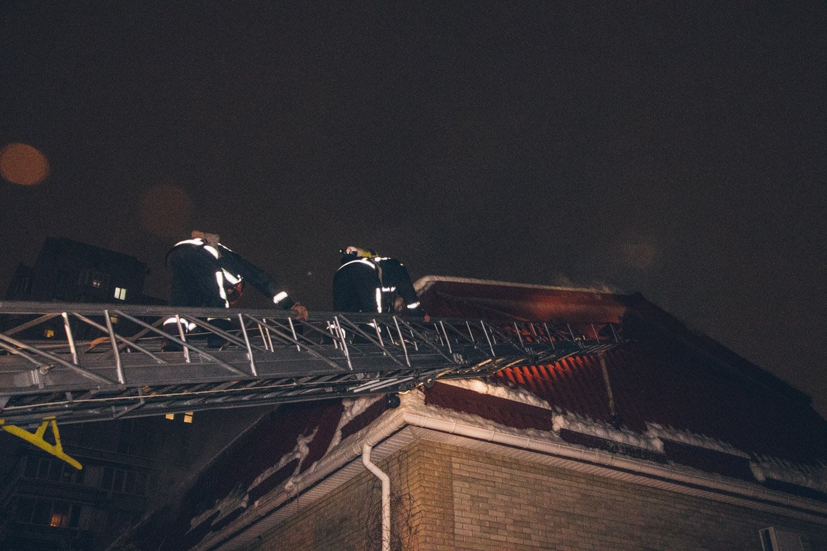 В Соломенском районе Киева по адресу улица Металлистов, 15 произошел пожар