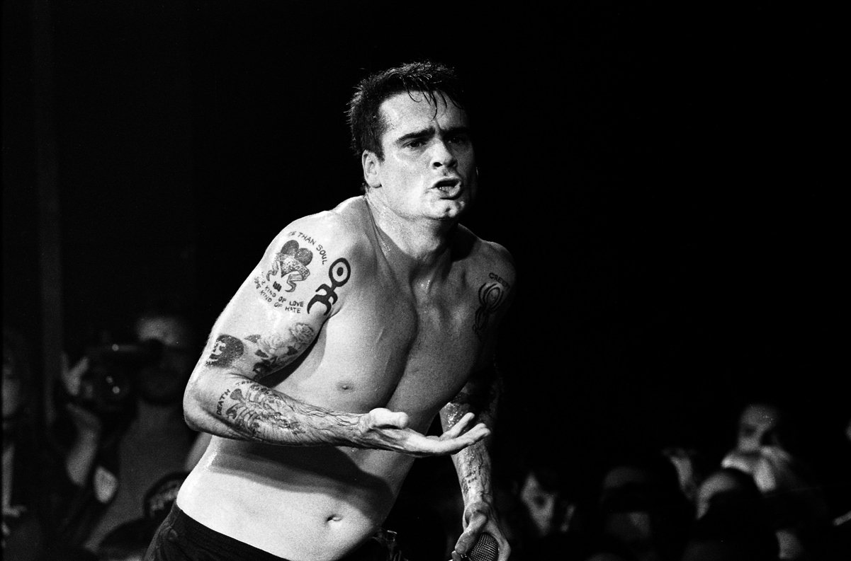 Генри Роллинс покажет свои любимые фото от Багдада до Пхеньяна