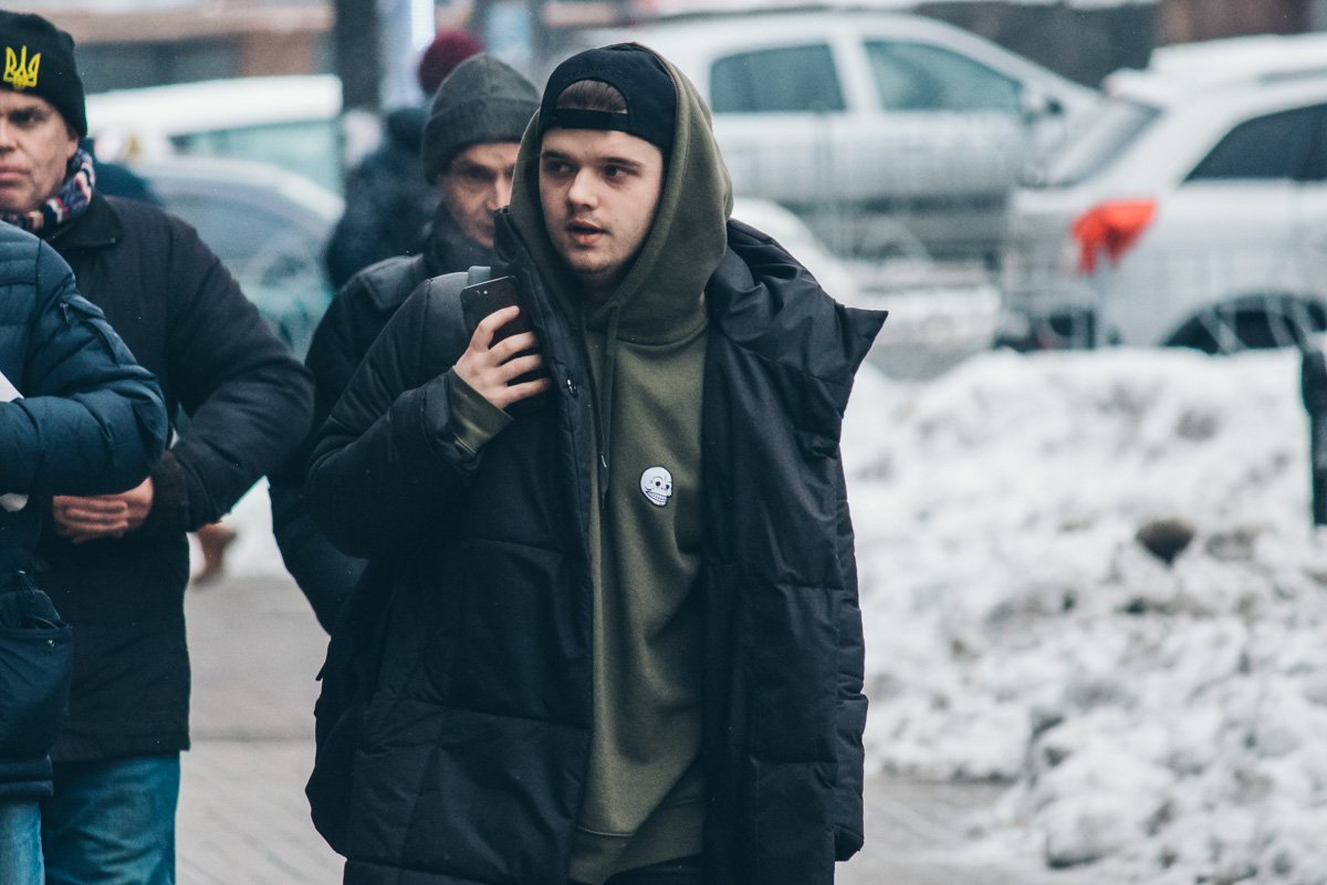 Кажется, я забыл, что под елку положу Кажется, я забыл, что под елку положу