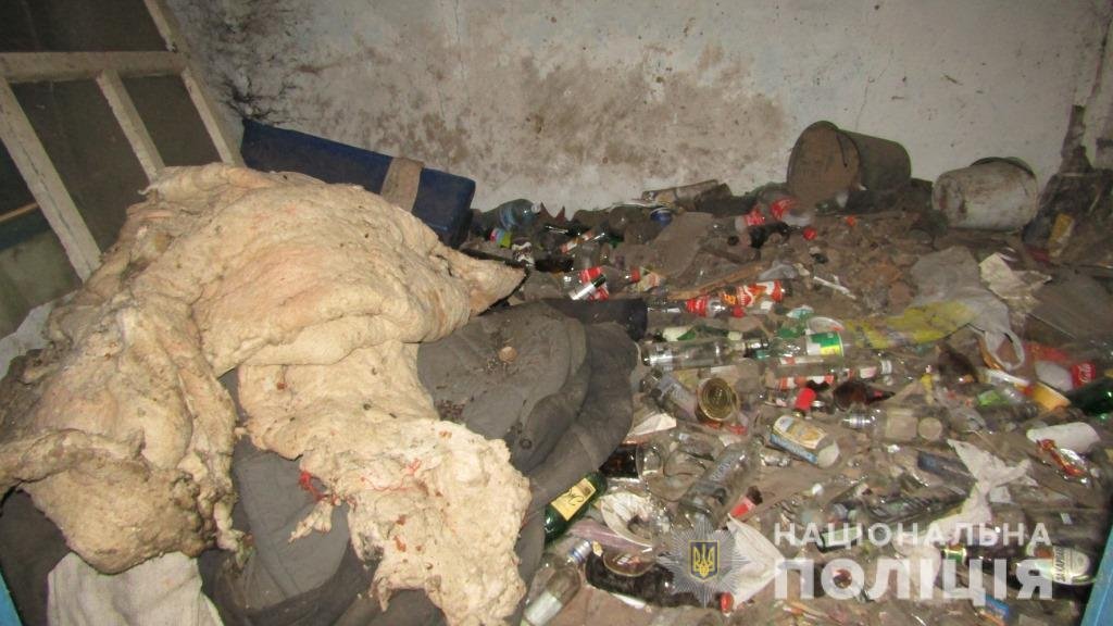 Под Киевом в селе Иванков убили женщину в ее собственном доме во время распития алкогольных напитков Под Киевом в селе Иванков убили женщину в ее собственном доме во время распития алкогольных напитков