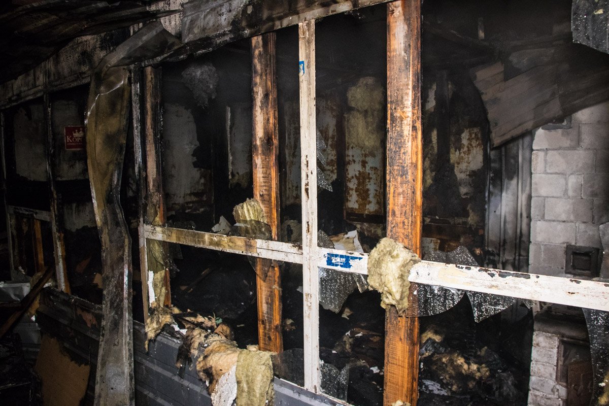 Прибывшим на место происшествия пожарным удалось оперативно ликвидировать возгорание Прибывшим на место происшествия пожарным удалось оперативно ликвидировать возгорание